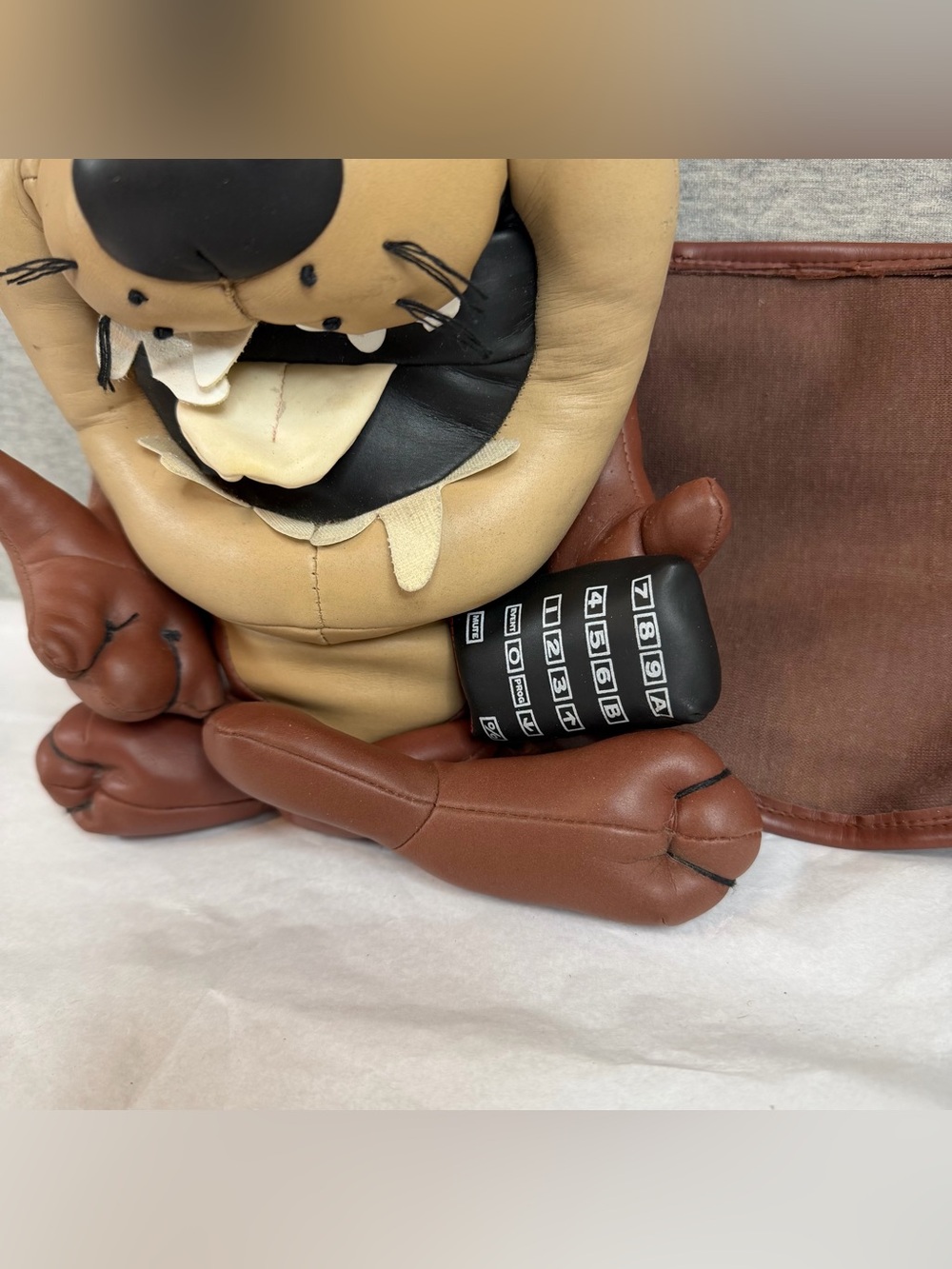 VTG TAZ the Tasmanian Devil TV Remote Control Holder Caddy Organizer Vinyl Plush - Picture 7 of 12